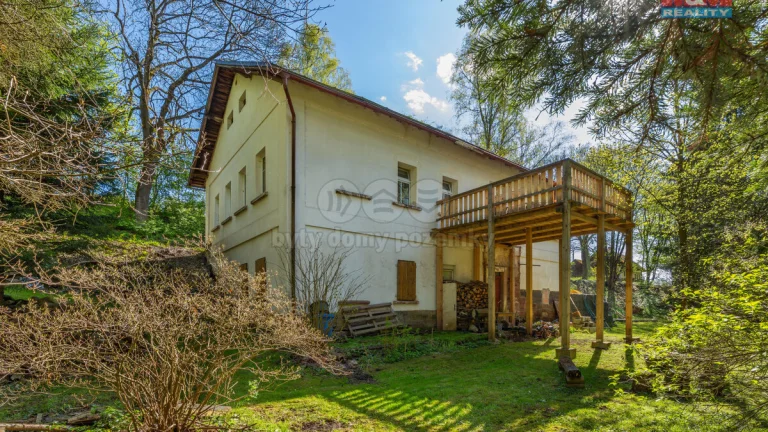 Prodej rodinného domu, 218 m², Svojek