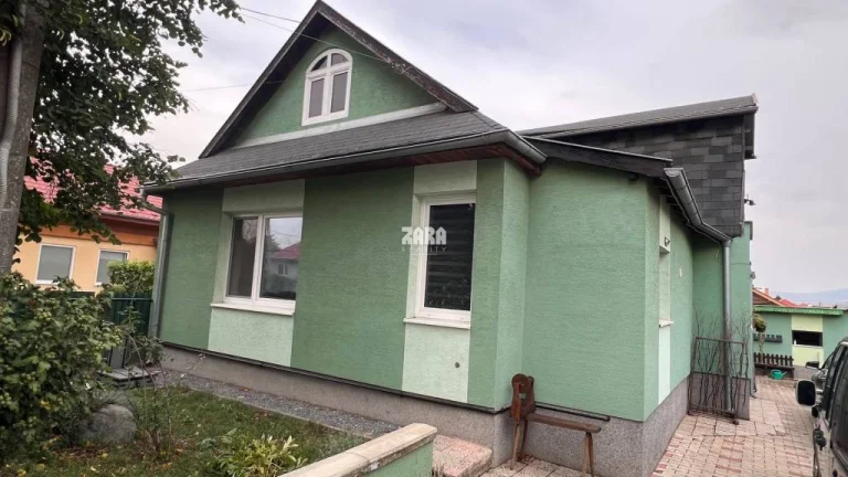 GEČA: 5 izbový rodinný dom. Vhodný aj na PODNIKANIE. 571 m2