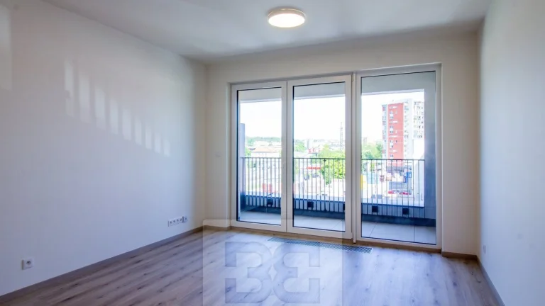 Pronájem byty 1+kk, 32 m2 - Praha - Hloubětín, ev.č. N07953