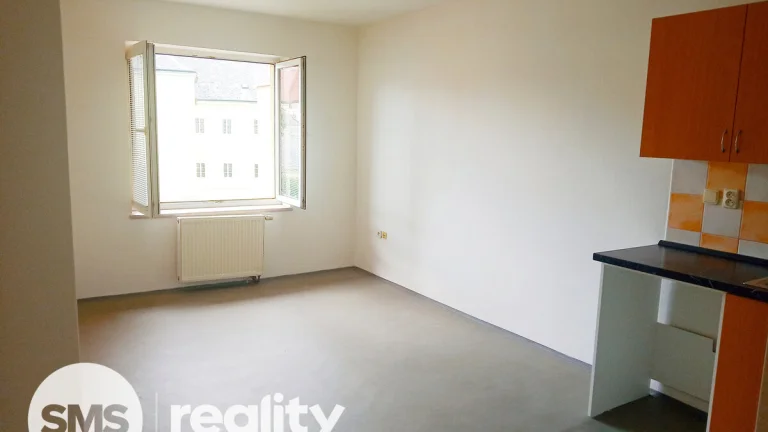 Pronájem bytu 1+kk, 27 m² – Popská ulice, Opava (centrum)