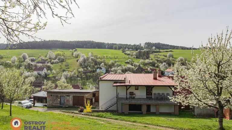 Prodej, dvougenerační dům, 286 m2, obec Všemina, Zlínský kra
