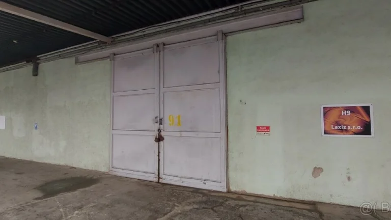 Prenájom haly - skladu, 221 m2, Jazerná ul., Košice JUH.