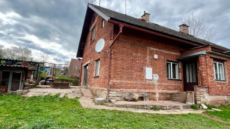 Prodám RD 4+1v původním stavu + zahrada