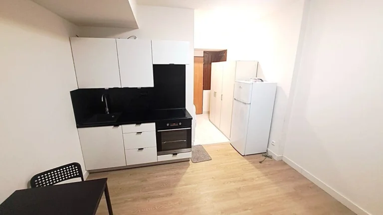 nový byt 1+kk 27m2 v ul. Vrážská, Praha 16 - Radotín