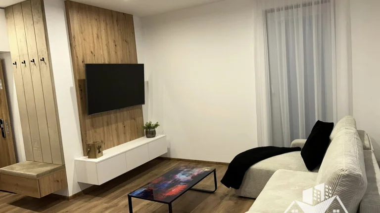 Na prenájom 2-izbový byt s terasou v Nových Zámkoch (novosta