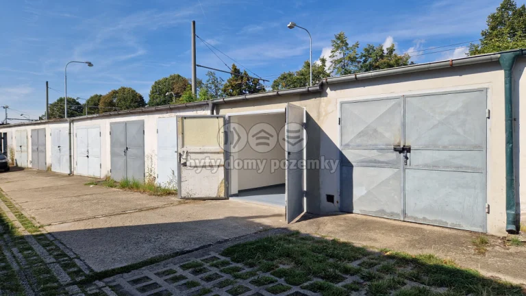 Prodej garáže, 22 m2, OV, Chomutov, ul. Tovární