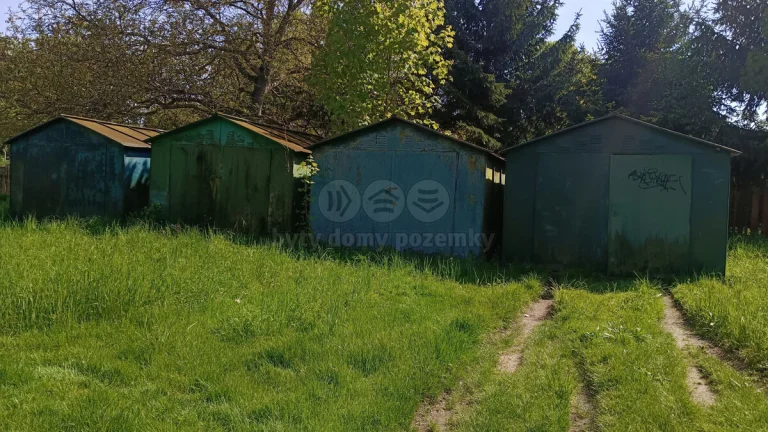 garáž, 16 m², Cerhýnky