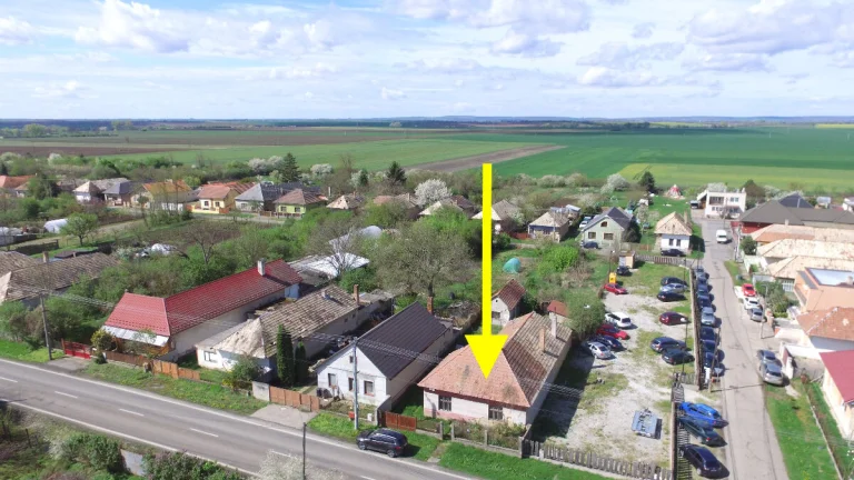 RODINNÝ DOM SO ZÁHRADOU V OBCI ČATA - 3D PREHLIADKA