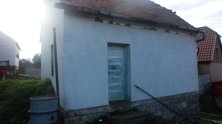 Predám vinohradnícky domček s pozemkom v Skalici na Slovensk