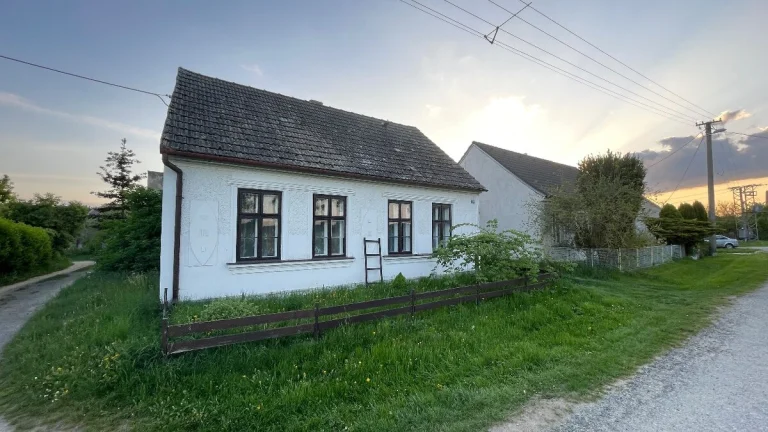 Rodinný dům k rekonstrukci – klidná lokalita, zahrada