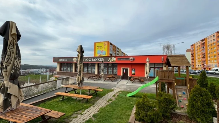Pronájem skladových prostor – 50 m², Česká ulice, Most (obj