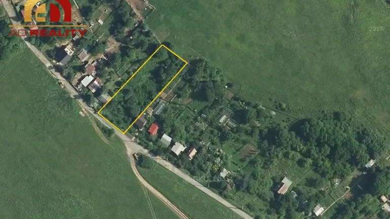 AD REALITY - Rekreačný pozemok v oblasti Košice - Čičky