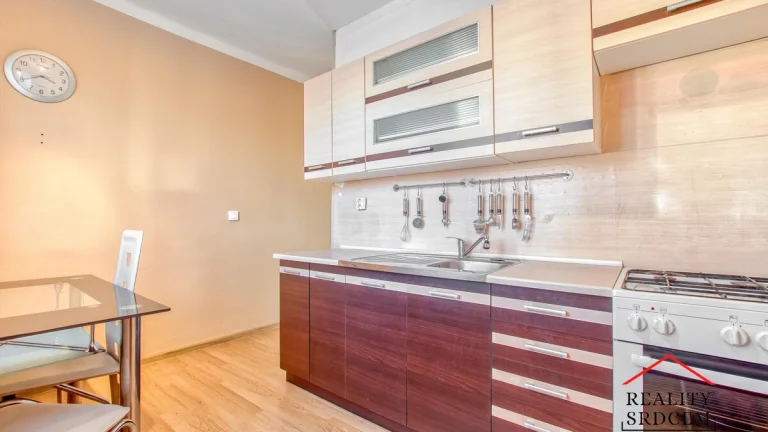 Pronájem bytu v os. vlast. 2+1+lodžie/55m2 na ul. Na Kopci ,