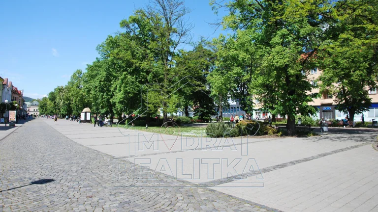 Pozemok o ploche 502 m2 v širšom centre Humenného na predaj