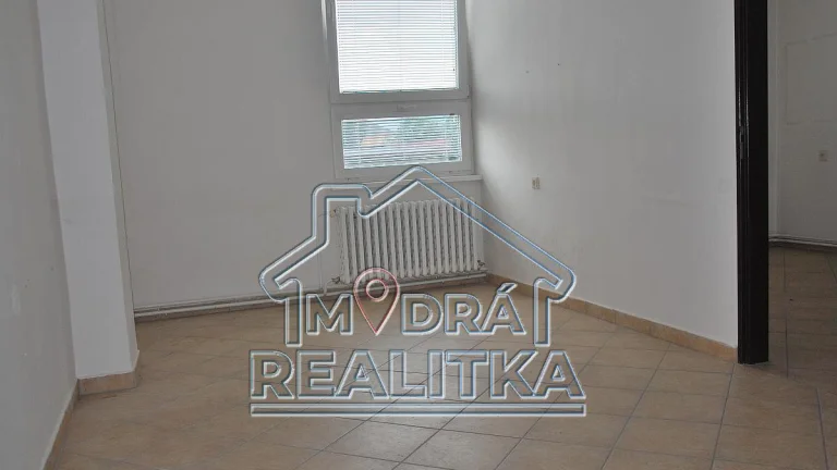 Na predaj samostatné kancelárske priestory v Humennom