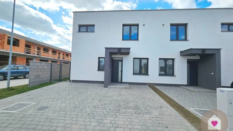 SKOLAUDOVANÝ 5-izb. dvojpodlažný RD-ÚP 95m2, pozemok 261m2,