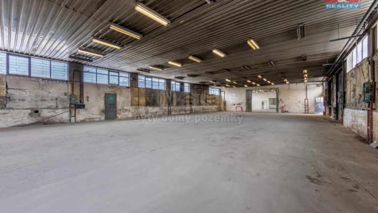Pronájem výrobního objektu, 801 m², Hroznětín.
