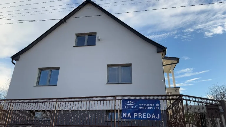RD Tvrdomestice - kvalitná rekonštrukcia -tiché prostredie