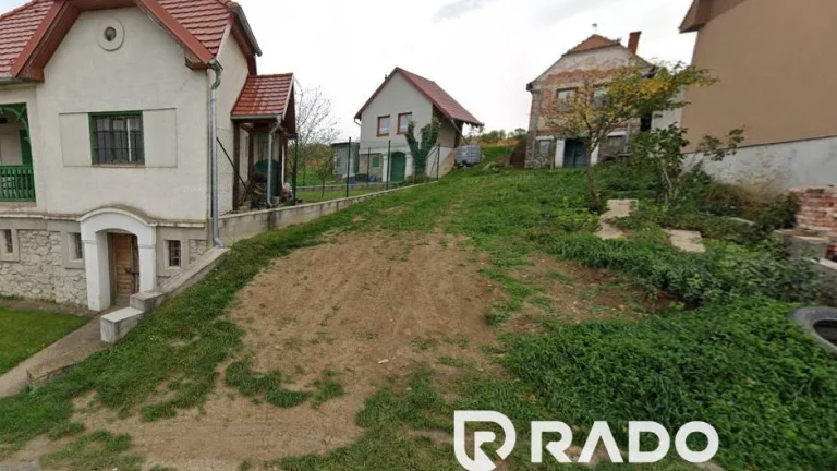RADO | Vinohradnícky domček s pozemkom v meste Skalica