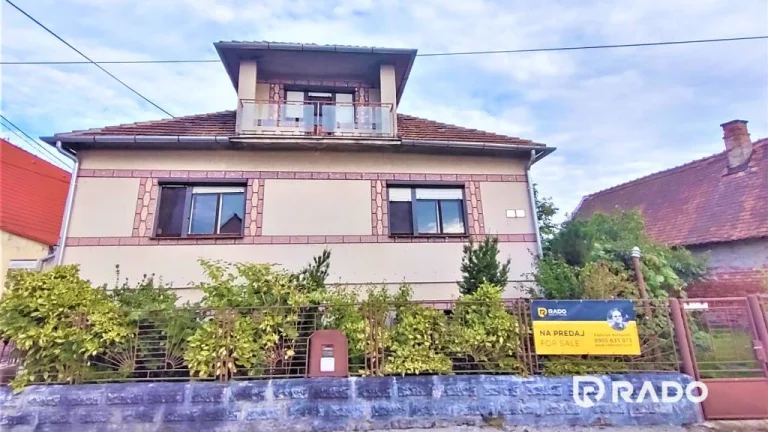 RADO | Dvojgeneračný rodinný dom v Borskom Mikuláši