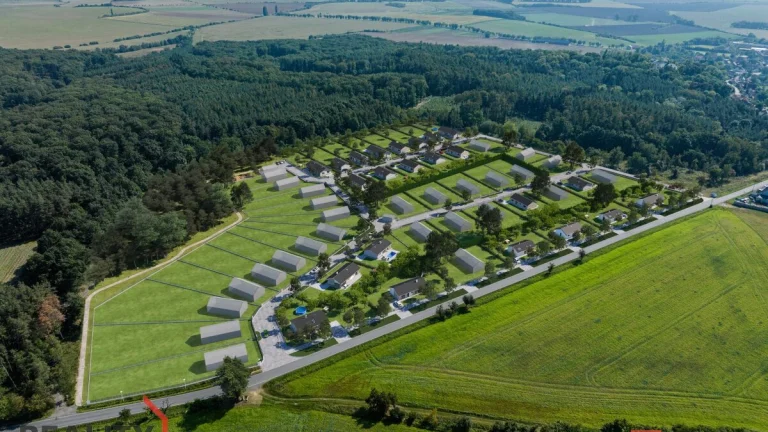 Prodej, pozemky/bydlení, 993 m2, Mcely, Nymburk [ID 56008]