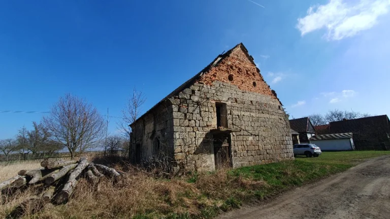 Prodej stodoly Víska
