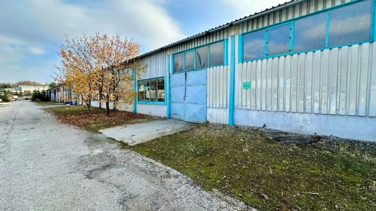 Na prenájom, skladové/výrobné priestory, Horný Hričov