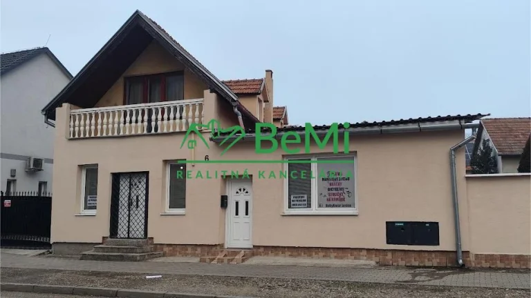 Obchodné priestory na prenájom - Levice (011-25-MIVYa)