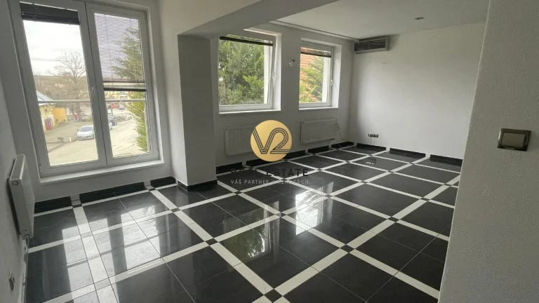 NA PREDAJ veľkometrážny byt 102m2, pivnica a parkovanie vo d