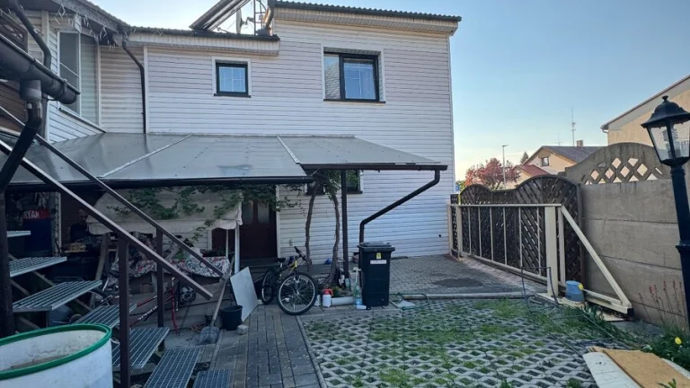 Tří generační barák