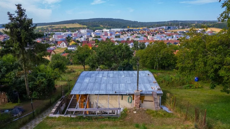 Prodej stavebního pozemku 1 660 m², Popůvky, okres Brno-ven.