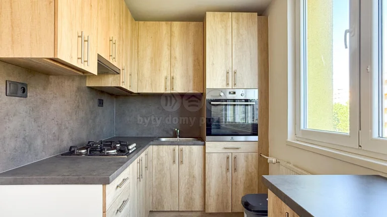Prodej bytu 3+1, 69 m², Ostrava, ul. Zdeňka Vavříka