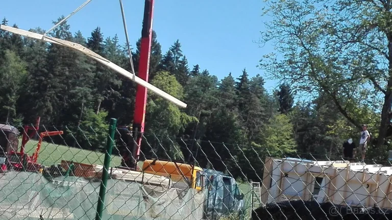 Chaletové mobilní domy odolné zimě – Tinyhouse sen se stylem