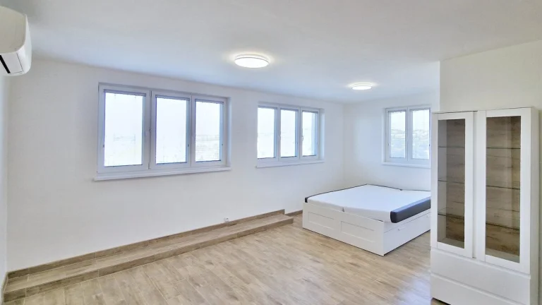 Pronájem bytu 2+kk po rekonstrukci, Brno-Žabovřesky, ul. Eli