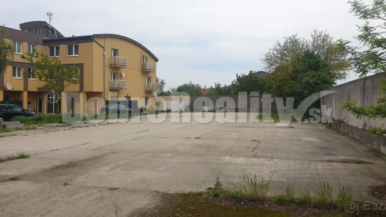 PREDAJ: Stavebný pozemok v Dunajskej Lužnej