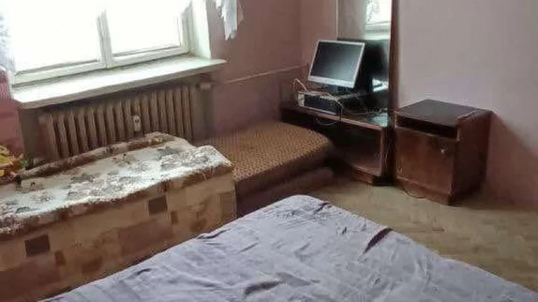 Na predaj 2 izbový byt v meste Handlová.