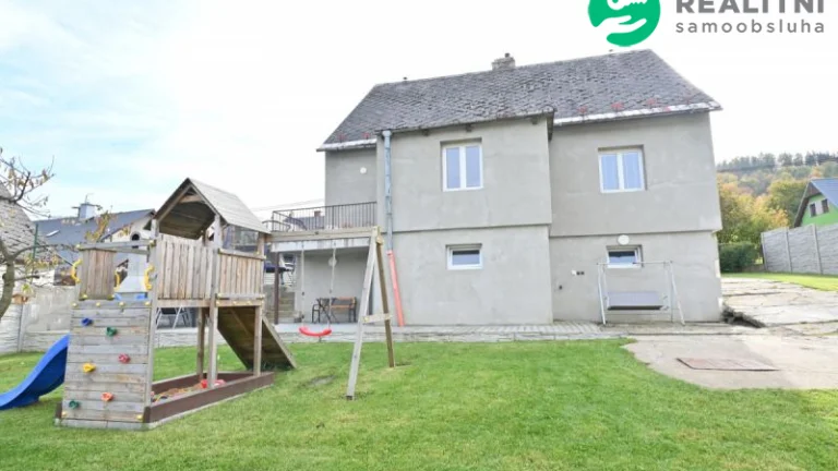 Prodej rodinného domu 142 m2, pozemek 818 m2.