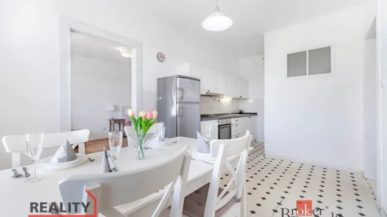 Pronájem, byty/1+1, 54 m2, U vysočanského pivovaru 702/5, Vy