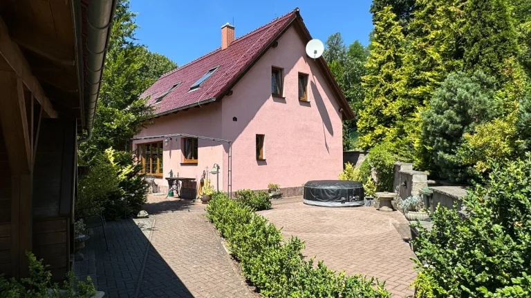 Prodám rodinný dům 4+1 v České Kamenici