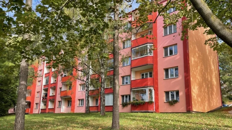 PRONÁJEM ZAŘÍZENÉHO BYTU 2+1 UHERSKÝ BROD, HLAVNÍ