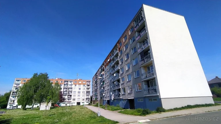 Pronájem, bytu 1+1(35m) Dvůr Králové n/L nedaleko centra