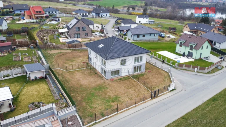 Prodej bytu 5+kk, 162 m², Stará Huť, ul. K Lomu