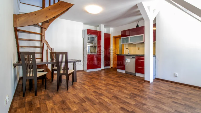 Pronájem bytu 2+kk, 62 m², Lomnice nad Popelkou