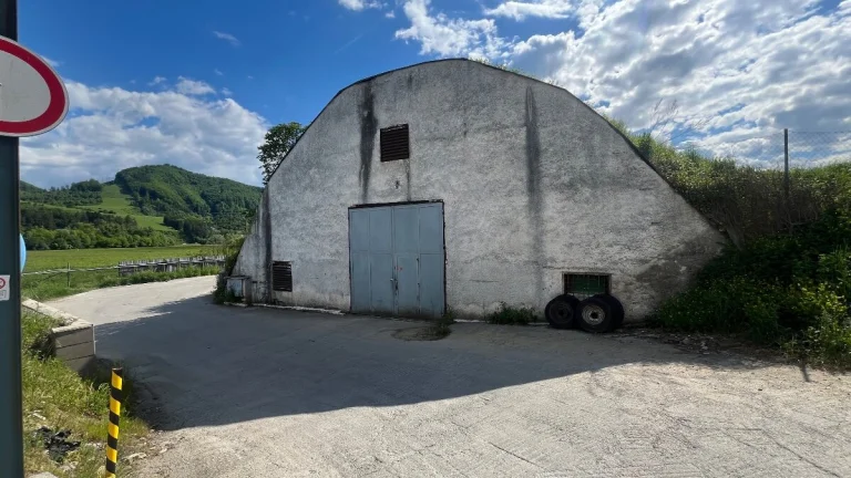 Sklad na predaj