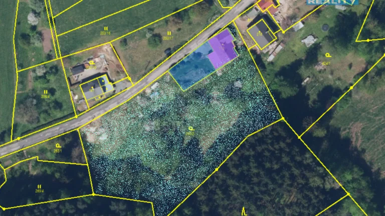Prodej pozemku 5381 m², Strážkovice