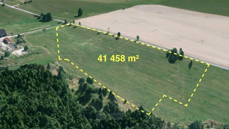 Prodej pozemků pro komerční výstavbu (41 458 m²) u Trhových