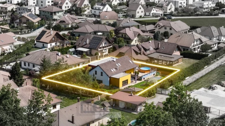 Prodej moderního rodinného domu, 261 m2 - Dubné