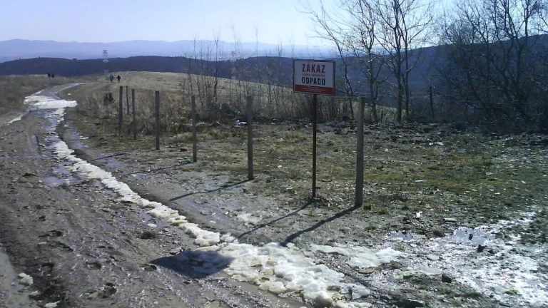 Predám pozemky v Kavečanoch v rozlohe 15 000 m2/ 1,5 hektára