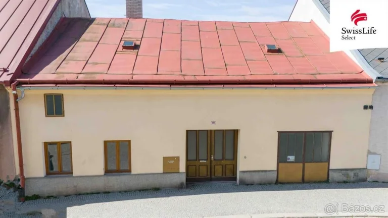 Prodej rodinného domu 200 m2 Komenského, Polná