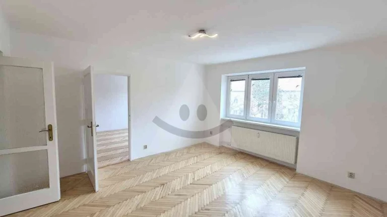 2 izbový tehlový byt v Komárne na predaj
